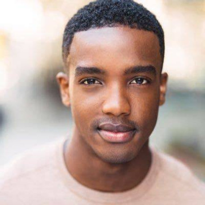 Najee Richardson Height, Weight, Net Worth, Age, Birthday, Wikipedia, Who, Nationality, Biography