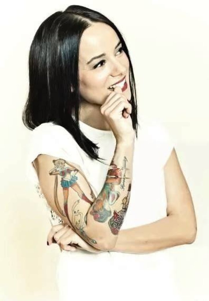 Naoko Takeuchi: Husband, net worth, tattoos, smoking & body measurements