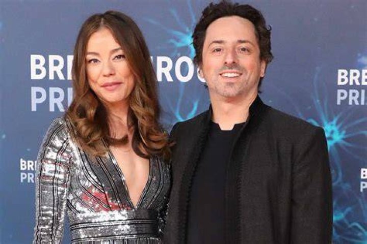 Nicole Shanahan Bio, Age, Wiki, Height, Husband, Married, Baby, Parents and Net Worth.