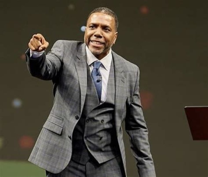Pastor: Is Creflo Dollar Sick? Health Condition – Everything On His Net Worth And More