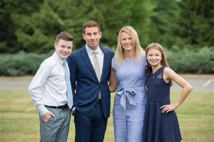 Rafael Romo Bio, Wiki, Age, Family, Wife, CNN, Salary, Net Worth and Height