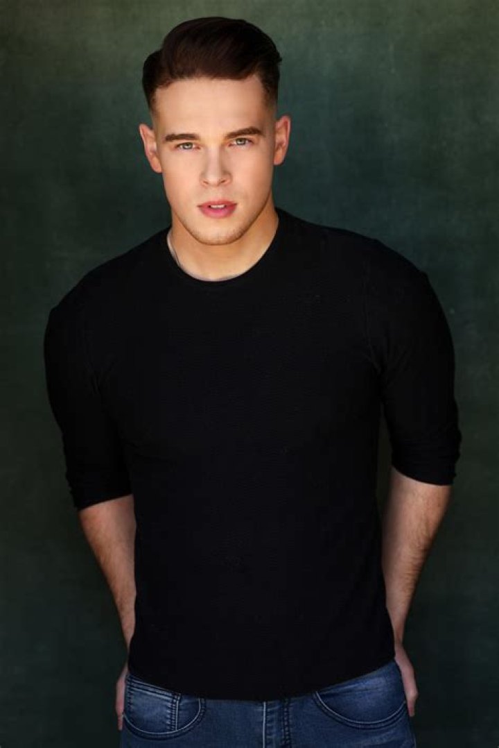 Ricardo Hurtado Biography, Age, Height And School Of Rock