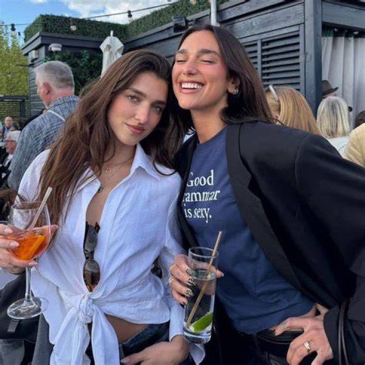 Rina Lipa (Dua Lipa’s Sister) Bio, Wiki, Age, Birthday, Height, Parents, Siblings, Sister, School, Boyfriend, Net Worth and Wikipedia