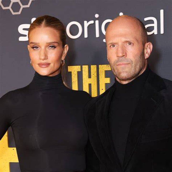 Rosie Huntington-Whiteley Age, Wiki, Biograpy, Height, Husband