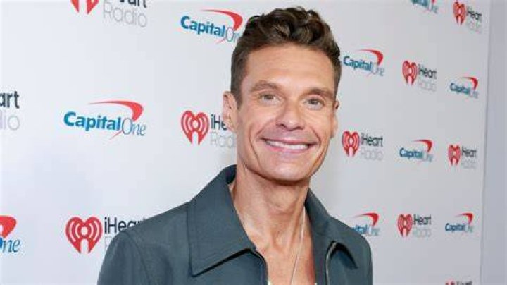 Ryan Seacrest Biography, Age, Height, Girlfriend, Married, Baby, American Idol, On Air, House, Salary and Net Worth