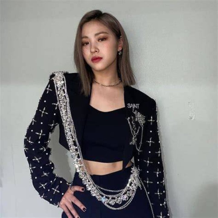 Ryujin (ITZY) Wiki, Bio, Age, Height, Weight, Measurements, Boyfriend, Net Worth, Family, Facts