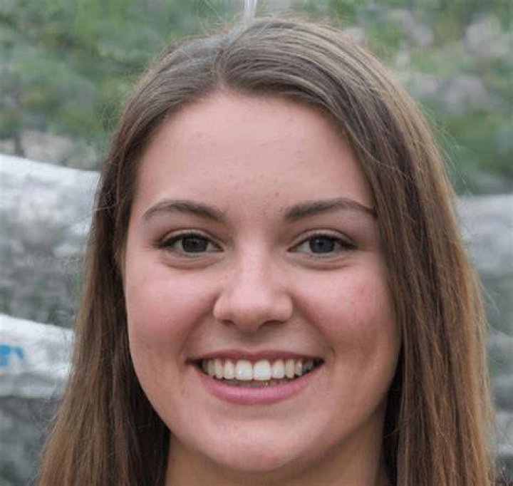 Sophie Mudd Bio, Age, Boyfriend, Net Worth, Career, Hobbies