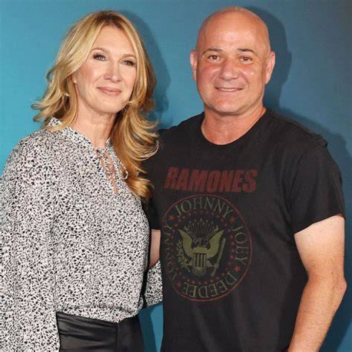 Stefi Celma Husband and Wikipedia: Meet The Actress From Call My Agent!