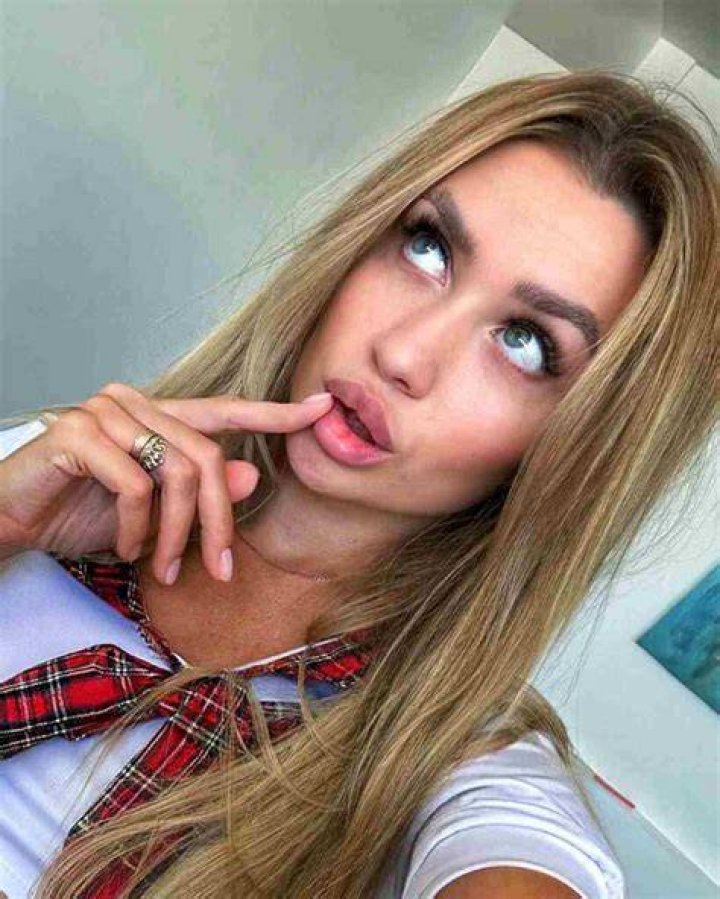 Taylor John Smith Height, Weight, Net Worth, Age, Birthday, Wikipedia, Who, Nationality, Biography