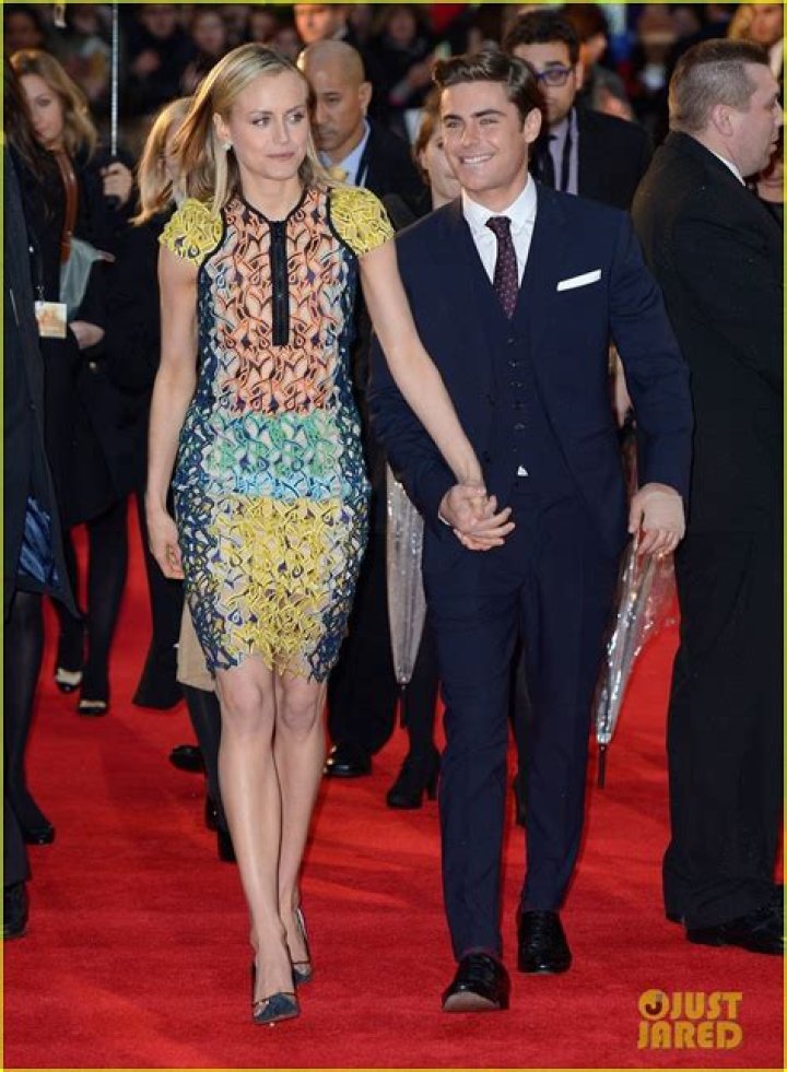 Taylor Schilling: dating, net worth, tattoos, smoking & body measurements