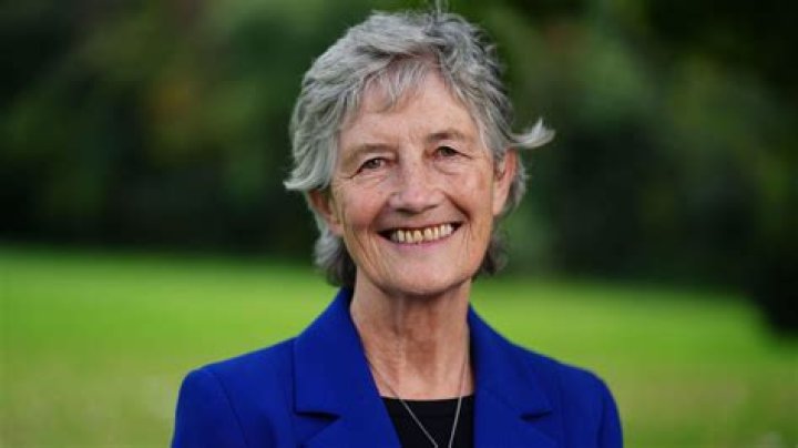The Royal Treatment: Phoenix Connolly Wikipedia Age; Parents & Family