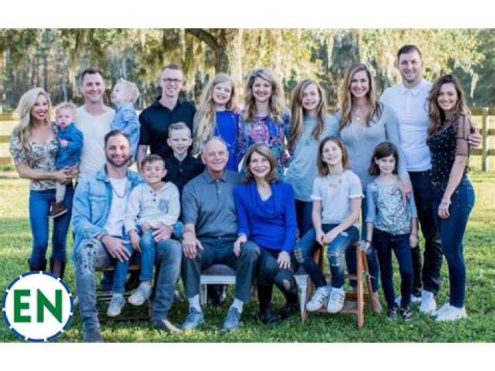 Tim Tebow Net Worth, Height, Age, Parents, Wife & More