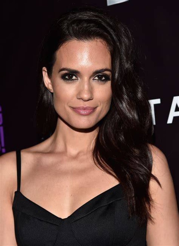 Torrey DeVitto Height, Weight, Net Worth, Age, Birthday, Wikipedia, Who, Nationality, Biography