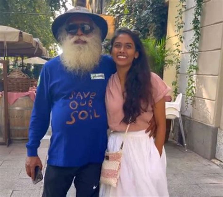 Vijaykumari, Sadhguru’s wife – All you need to know