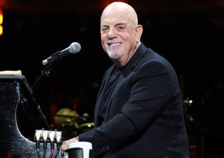 What Happened To Billy Joel Eye? Does He Have A Disease Or Some Injury?
