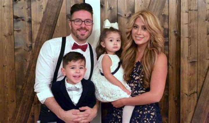 What happened to Danny Gokeys first wife? Does Danny Gokey have twins?