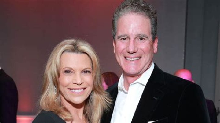What Is The Age Difference Between Builder John Donaldson And Vanna White? Their Wiki And Net Worth Explored