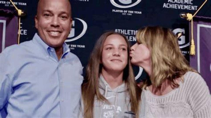Who Are Horace And Karen Pugh? Mallory Pugh Parents Ethnicity And Age And Salary Details