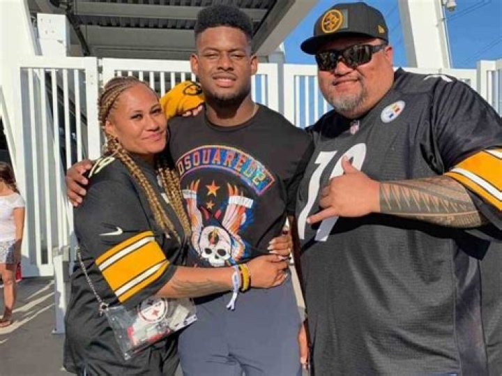 Who Are Sammy Schuster And Lawrence Schuster? Everything To Know About JuJu Smith-Schuster Parents