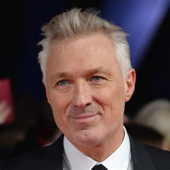 Who are the parents of Martin and Gary Kemps?