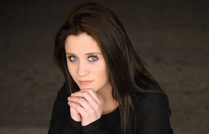 Who is Lance Stewart’s girlfriend, Youtuber Lizzy Wurst? Her Wiki: Age, Net Worth, Body Measurements, Mom, Real Name, Siblings, Affair
