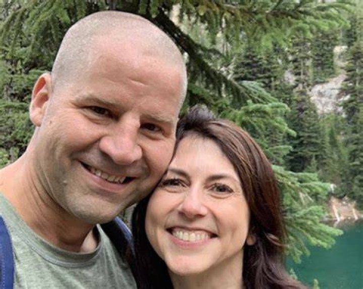 Who is Mel Reid’s Partner Carly Grenfell Wiki, Age, Gay, Married, Engaged, Net Worth, Instagram