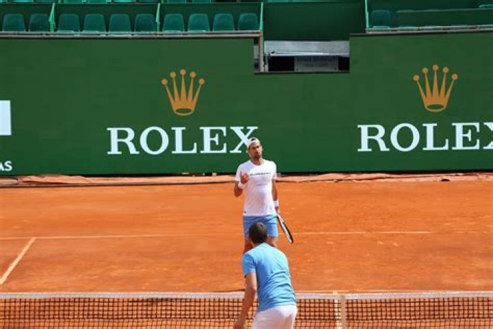Why do tennis players live in Monaco?