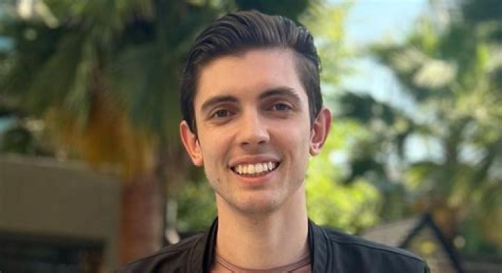 Zach Pincince Biography, Age, Parents, Girlfriend, Hypnosis And Networth